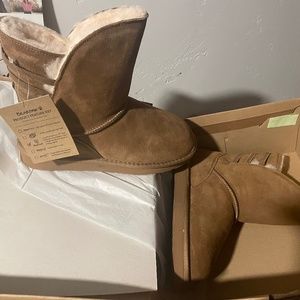 BearPaw Boots Kylee Size 8 Hickory